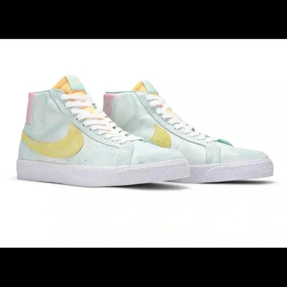 NIKE SB ZOOM BLAZER MID PRM LIGHT DEW - Picture 2 of 6
